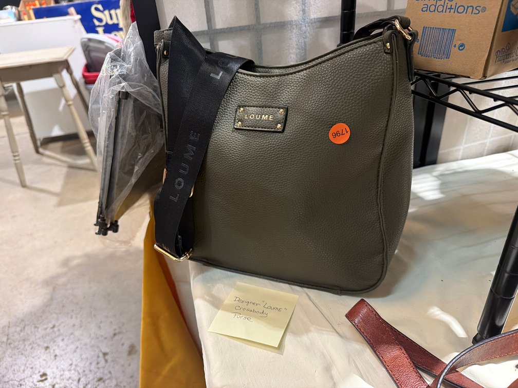 LOUME CROSSBODY PURSE