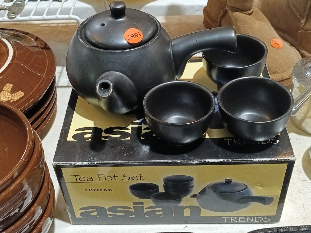 ASIAN TEA POT SET