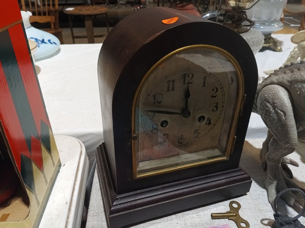 VINTAGE CLOCK