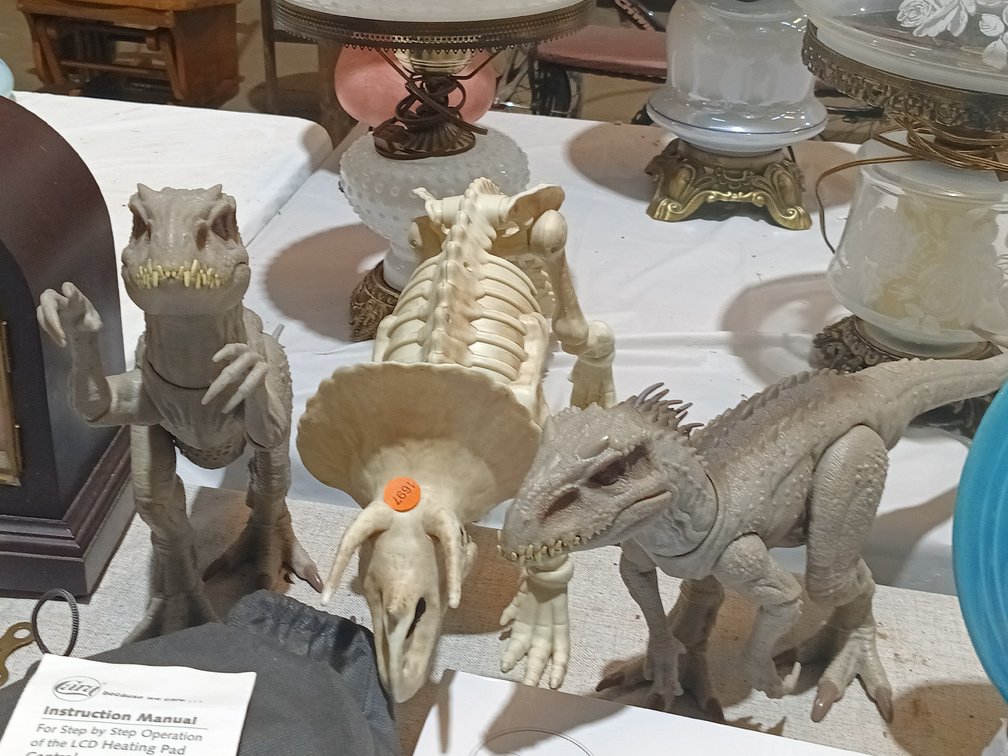 (3) DINOSAURS