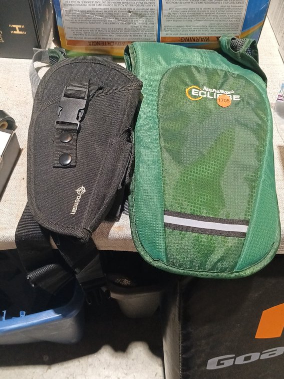 BASS PRO BAG AND GUN BAG