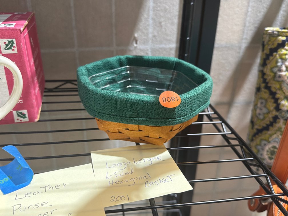 LONGABERGER 2001 6 SIDED HEXAGONAL BASKET