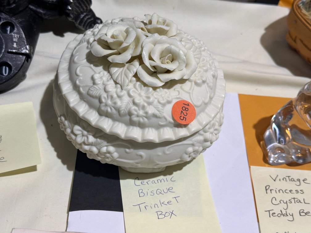 CERAMIC BISQUE TRINKET BOX