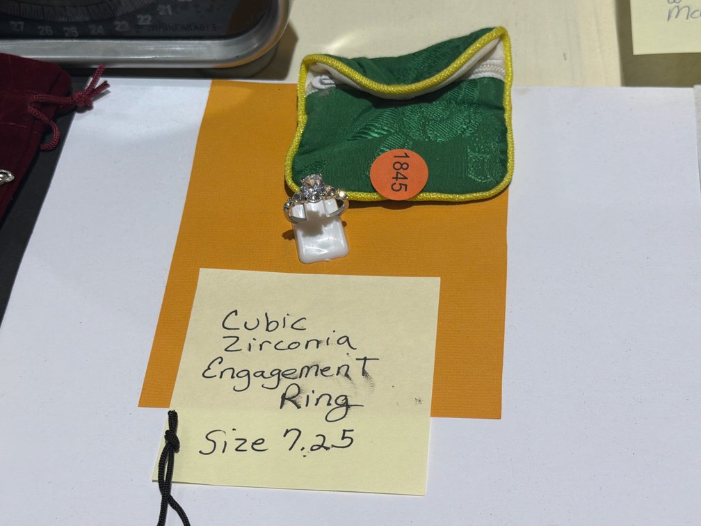 CUBIC ZIRCONIA RING SIZE 7.25