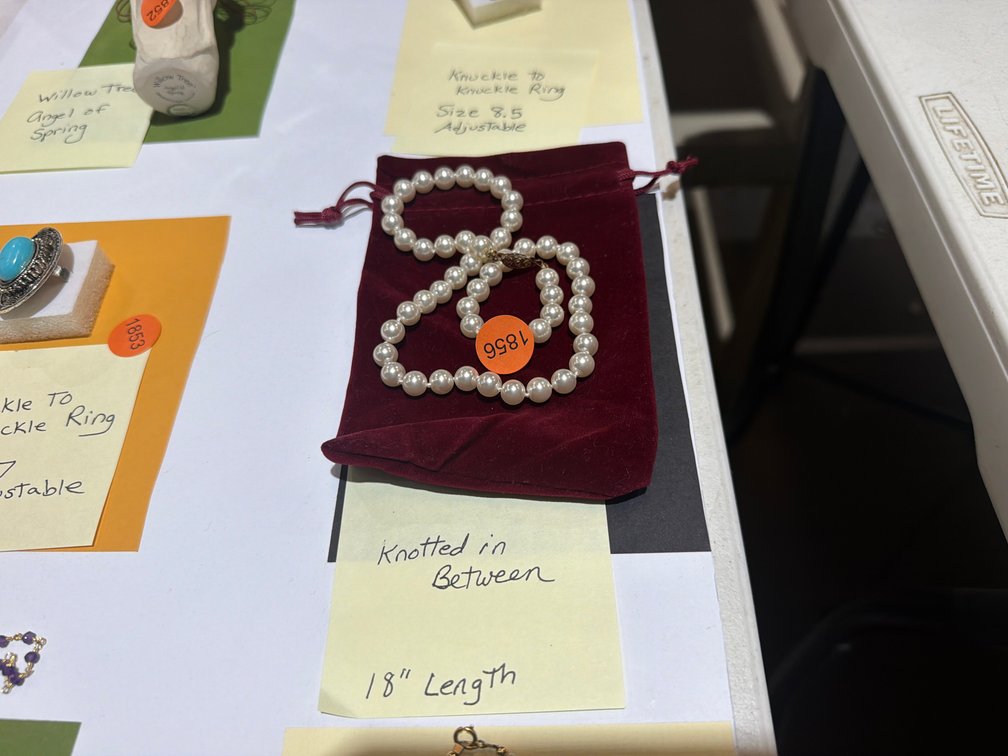 18” KNOTTED PEARL NECKLACE
