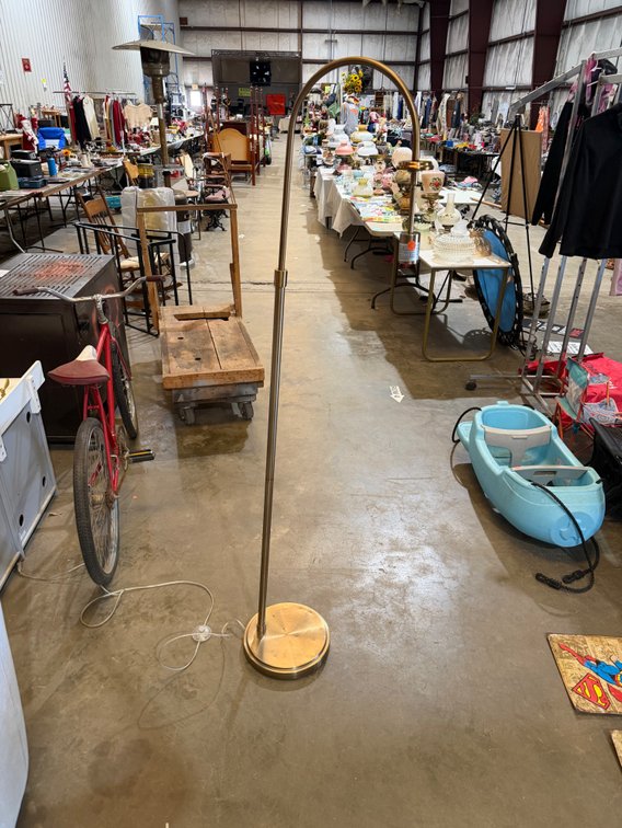 6’ BRASS FLOOR LAMP