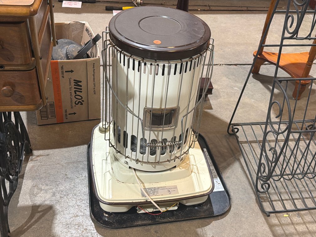 KEROSENE HEATER