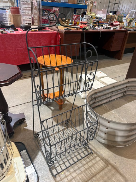 2 TIER METAL STAND
