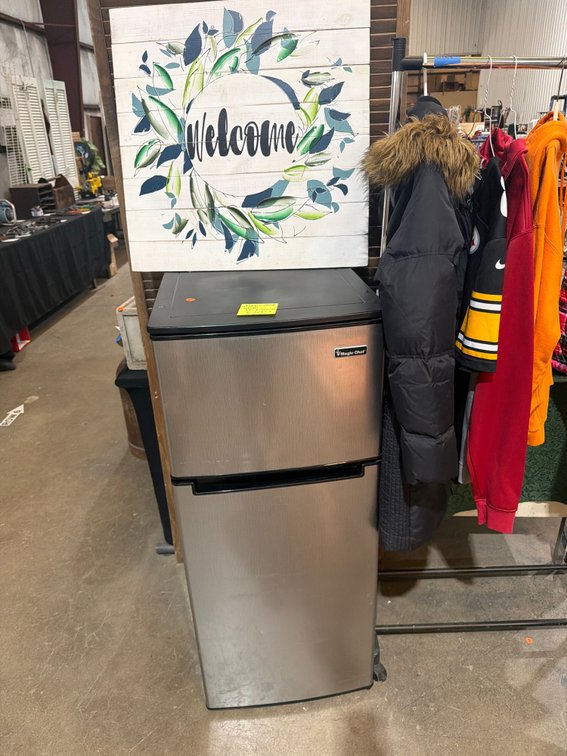 MAGIC CHEF MINI FRIDGE WITH SIGN