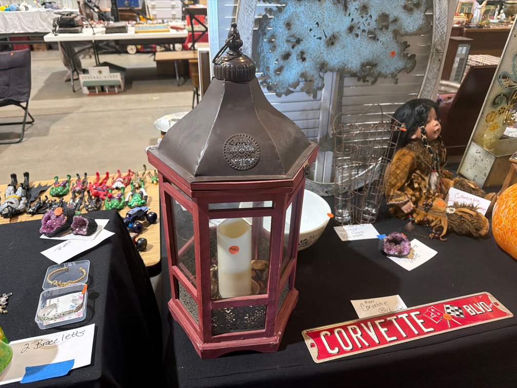 CANDLE LANTERN
