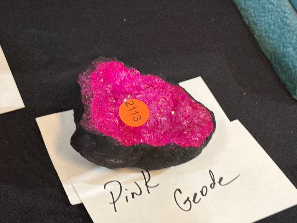 PINK GEODE