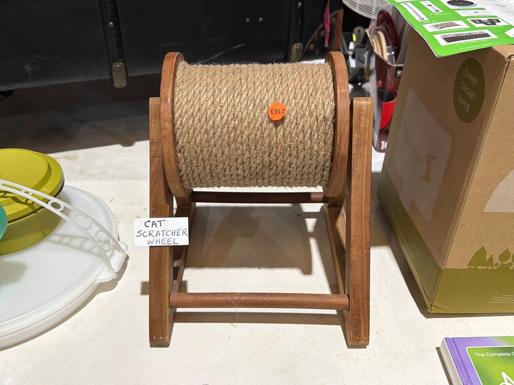 CAT SCRATCHER WHEEL