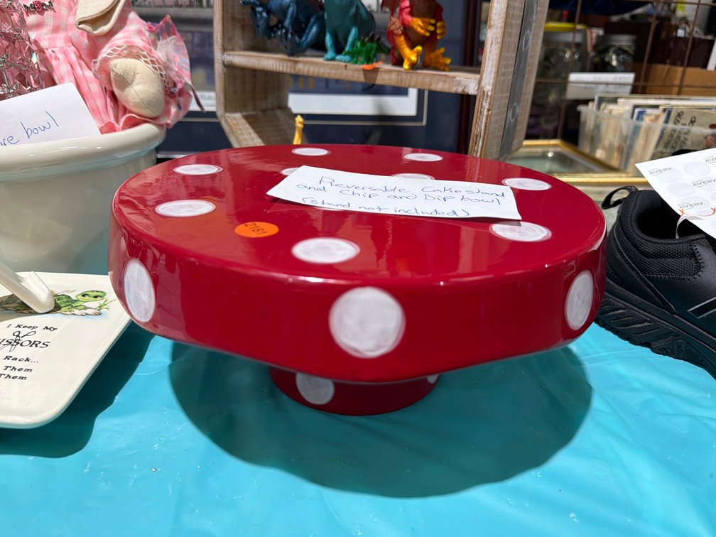 REVERSIBLE CAKE STAND & CHIP/DIP BOWL