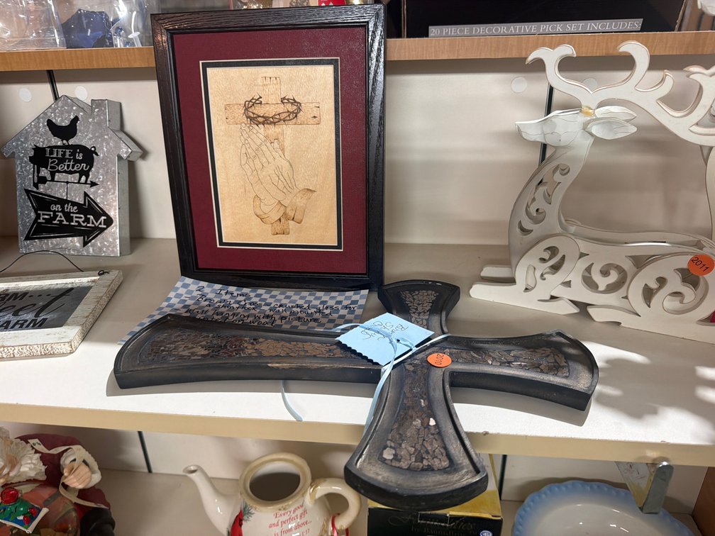 BROWN CROSS AND WOODEN CROSS PICTURE