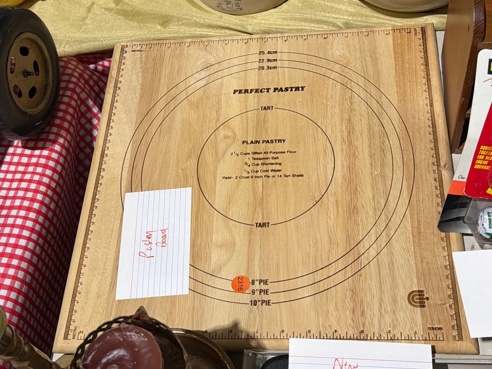 PASTRY BOARD