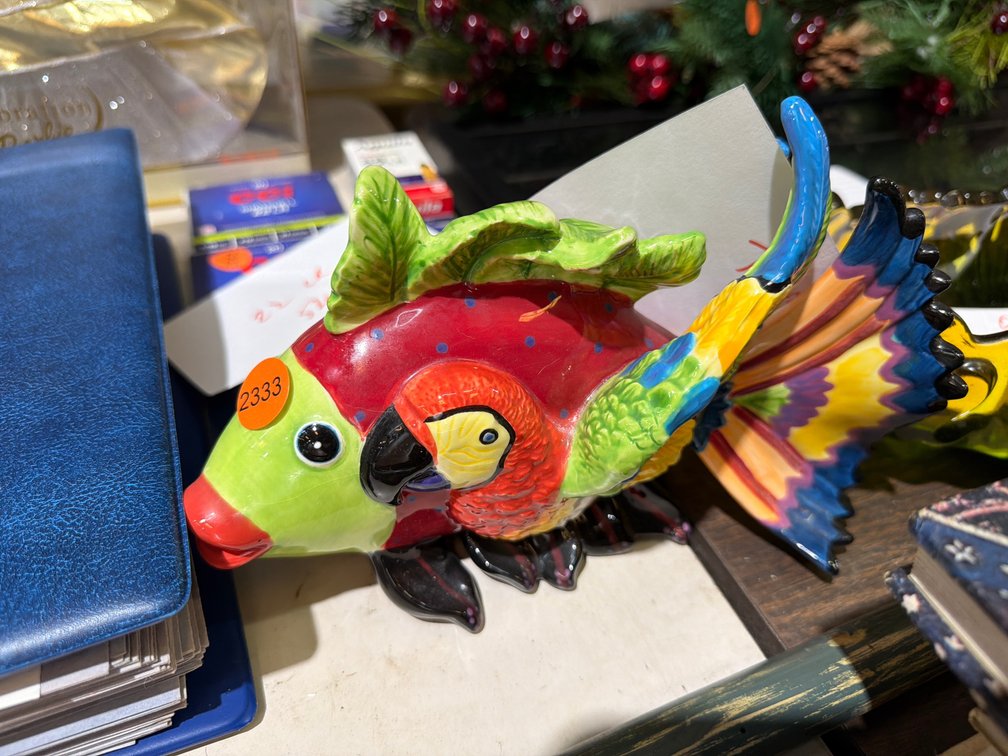CERAMIC FISH DECOR