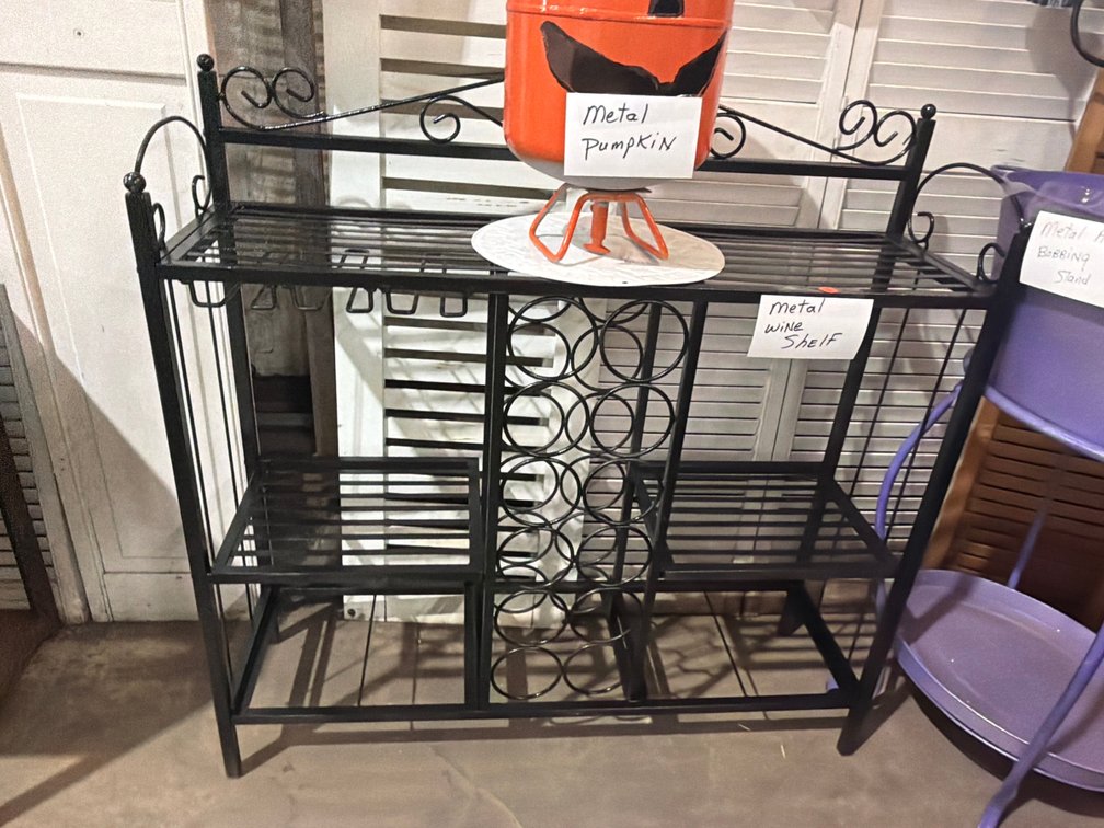 METAL WINE SHELF