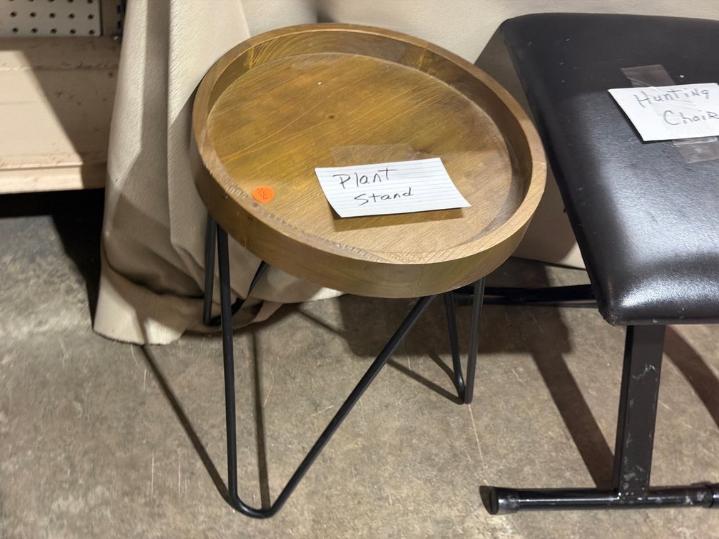PLANT STAND / TABLE