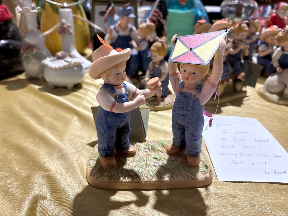 DENIM DAYS FIGURINE