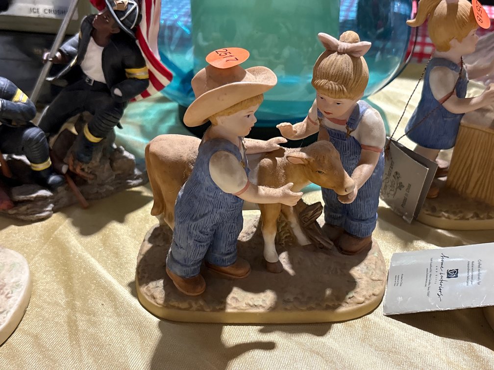 DENIM DAYS FIGURINE