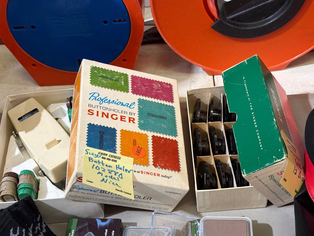 SINGER BUTTONHOLER, SINGER DISCS