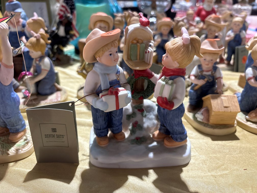 DENIM DAYS FIGURINE