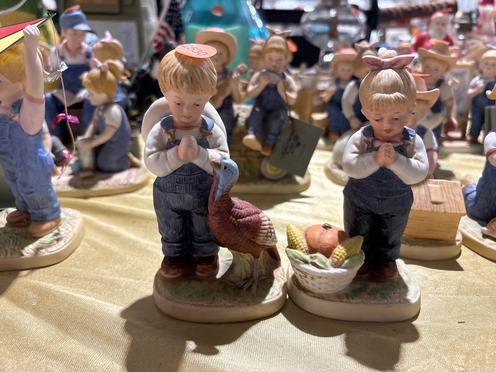 (2) DENIM DAYS FIGURINES