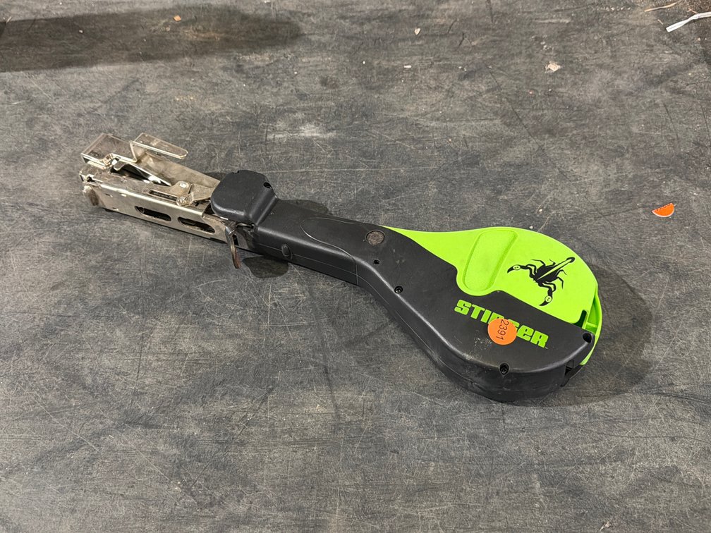 STINGER HAMMER TACKER