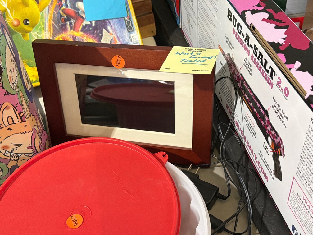 DIGITAL PHOTO FRAME