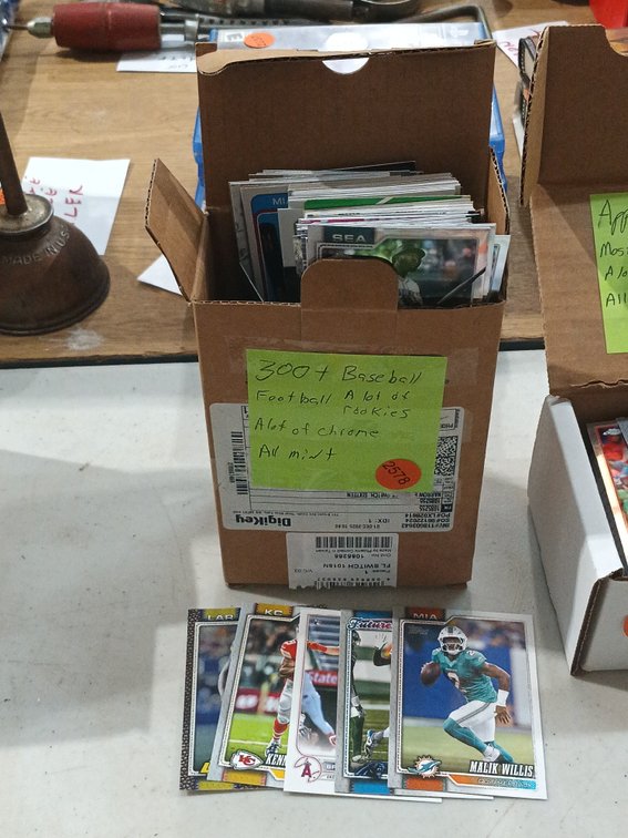 300+ BASEBALL AND FOOTBALL CARDS