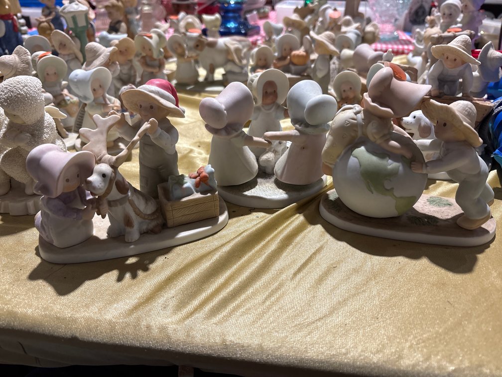(3) CIRCLE OF FRIENDS FIGURINES