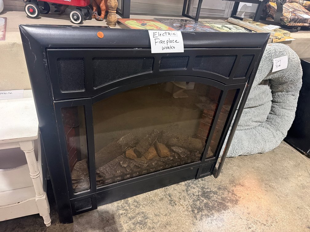 ELECTRIC FIREPLACE