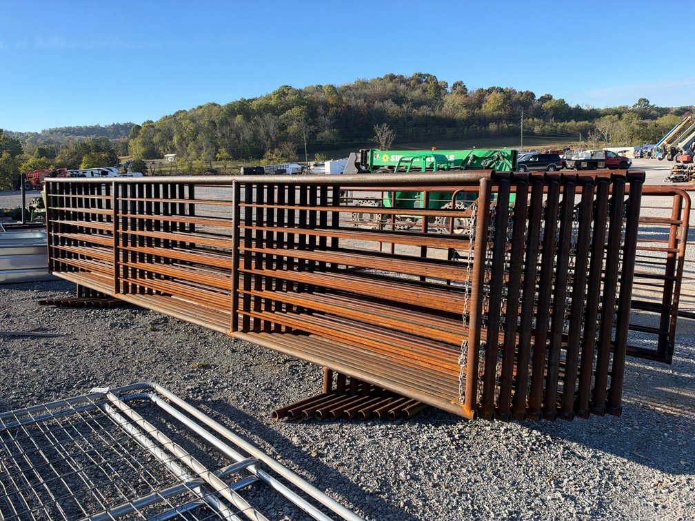 HD 24’ FREESTANDING CORRAL PANEL, 10X BID