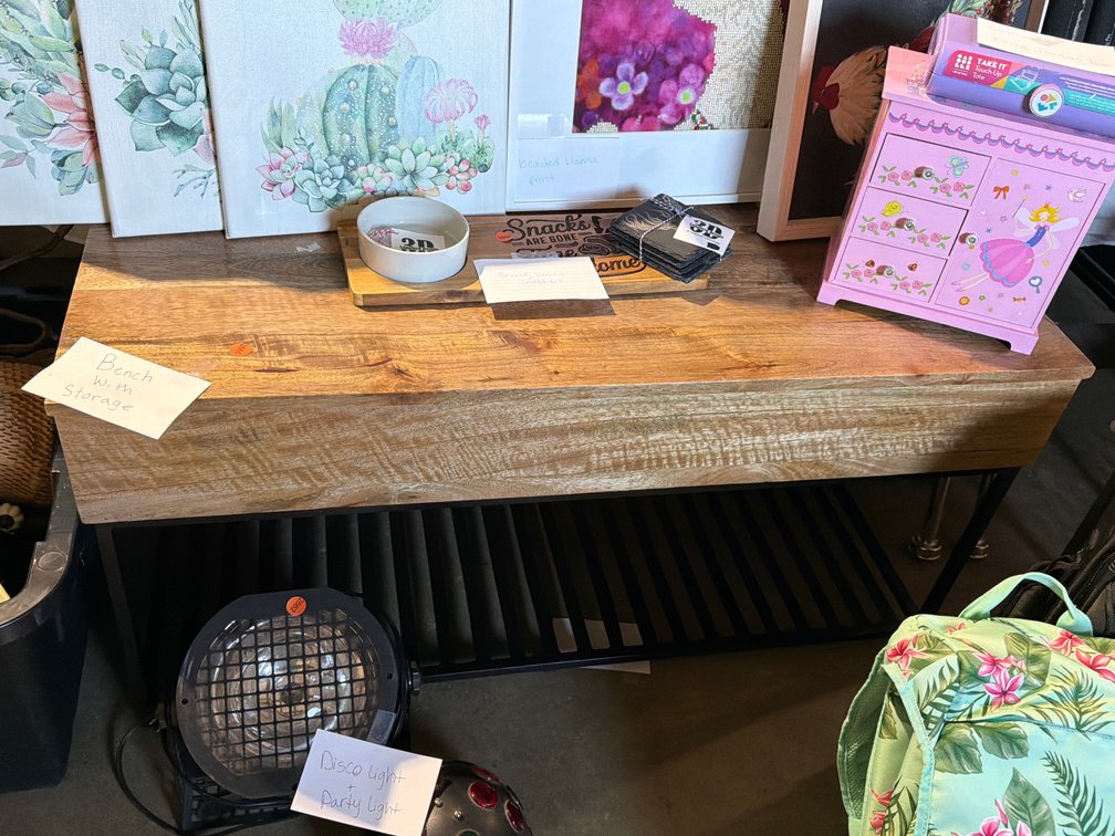BENCH W/ STORAGE