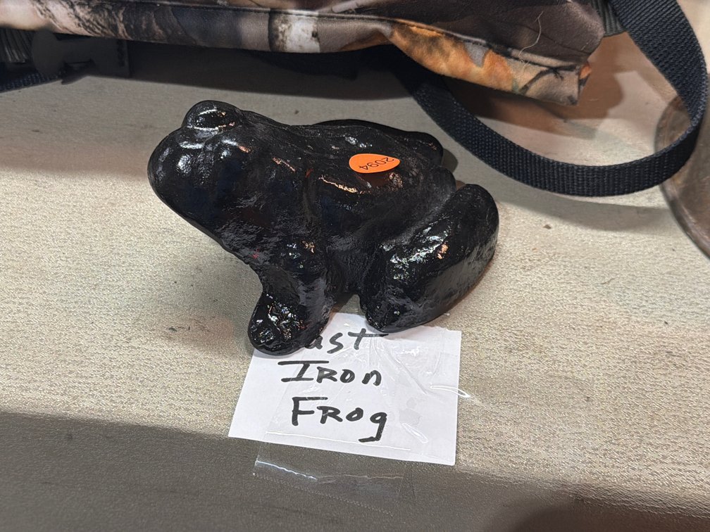 CAST IRON FROG