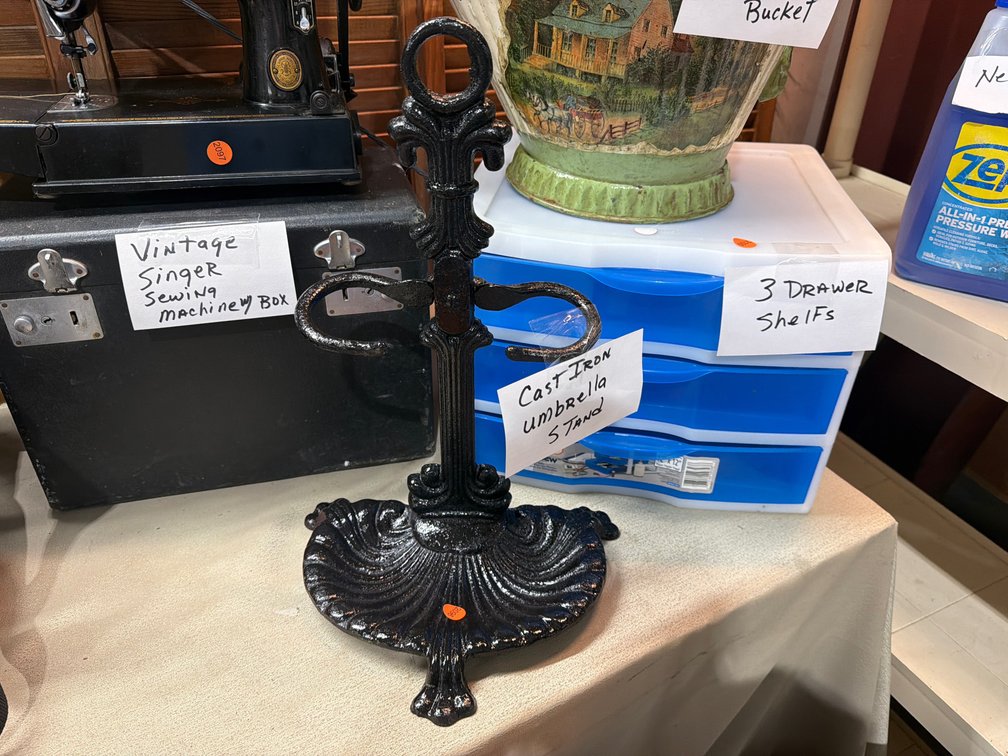CAST IRON UMBRELLA STAND