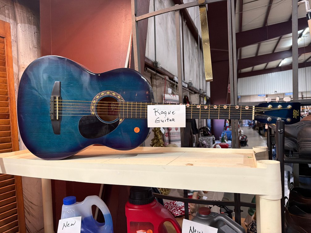 ROUGE GUITAR