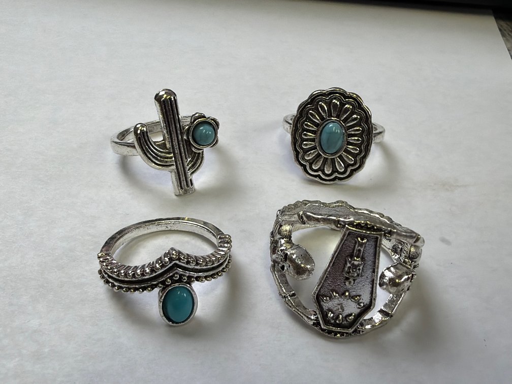 (4) RINGS