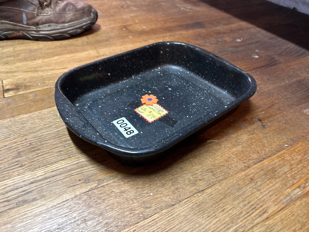 VINTAGE ENAMEL PAN
