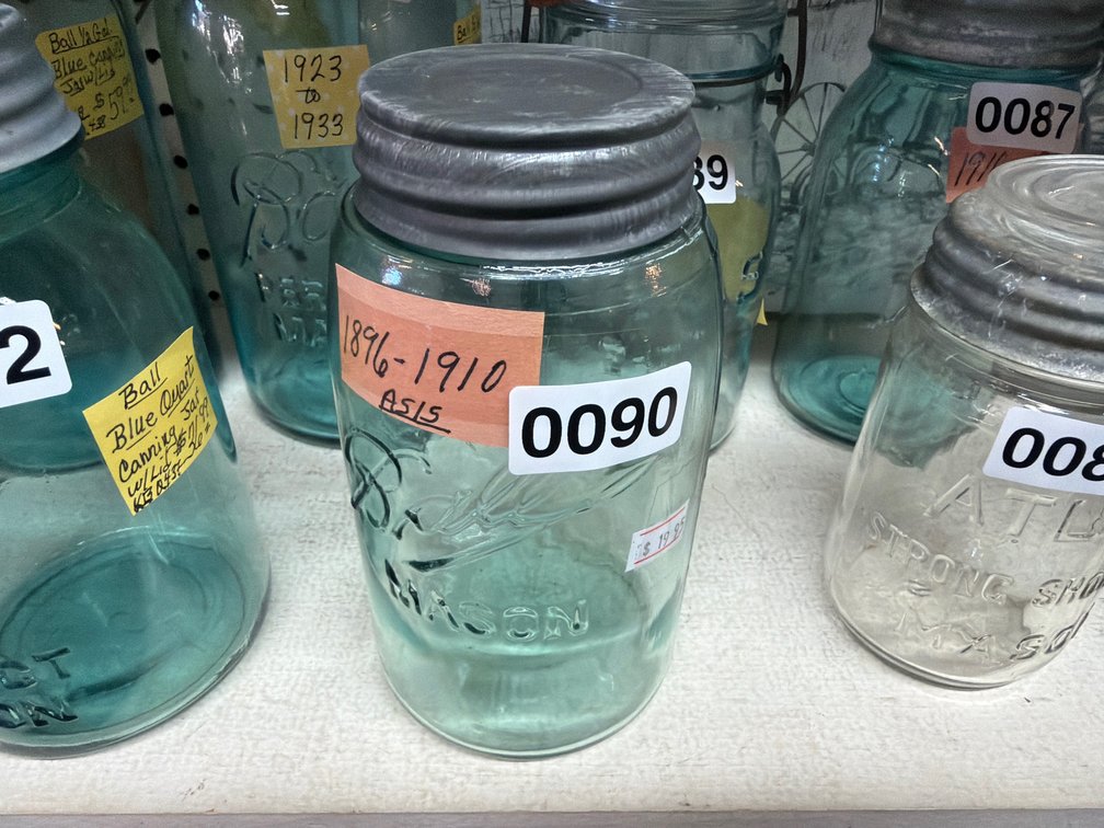 1896-1910 BALL MASON JAR W/ LID