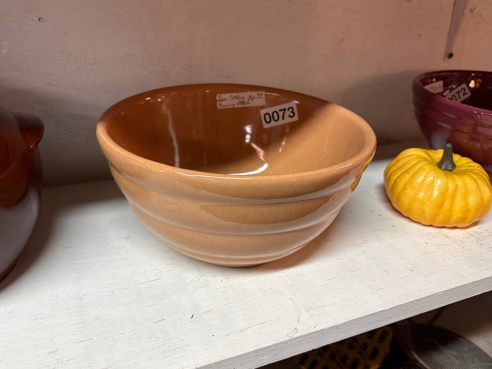 POTTERY MIXING BOWL