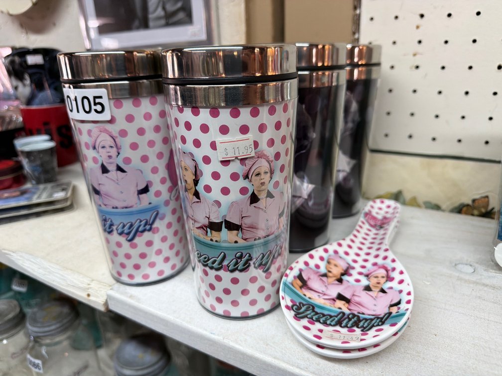 LUCY TRAVEL CUPS, SPOON RESTS