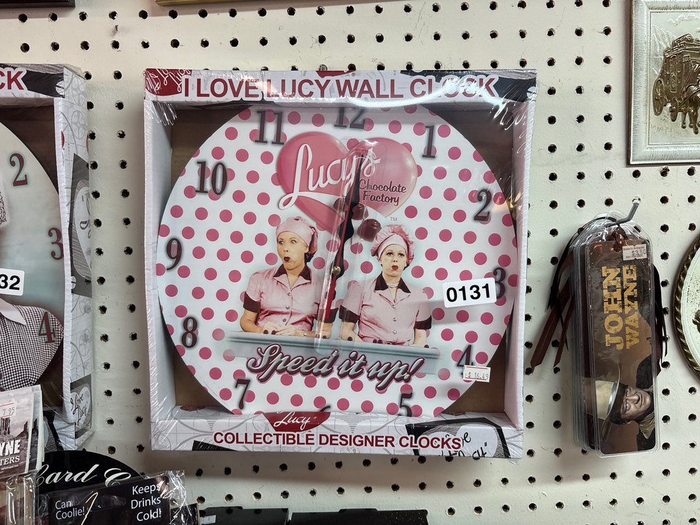 I LOVE LUCY WALL CLOCK