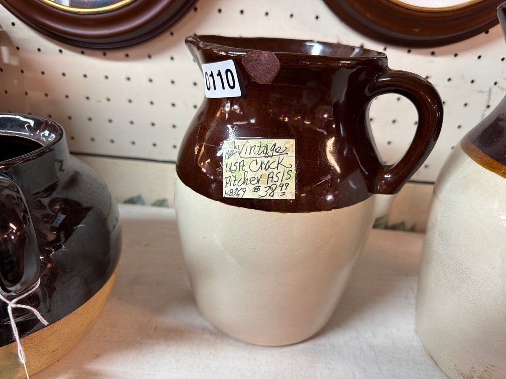 USA CROCK PITCHER