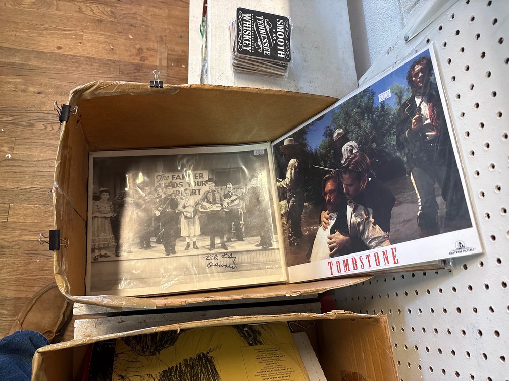 LOT OF VARIOUS PRINTS