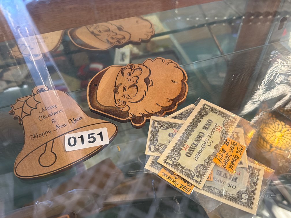 WOODEN ORNAMENTS, JAPANESE CURRENCY