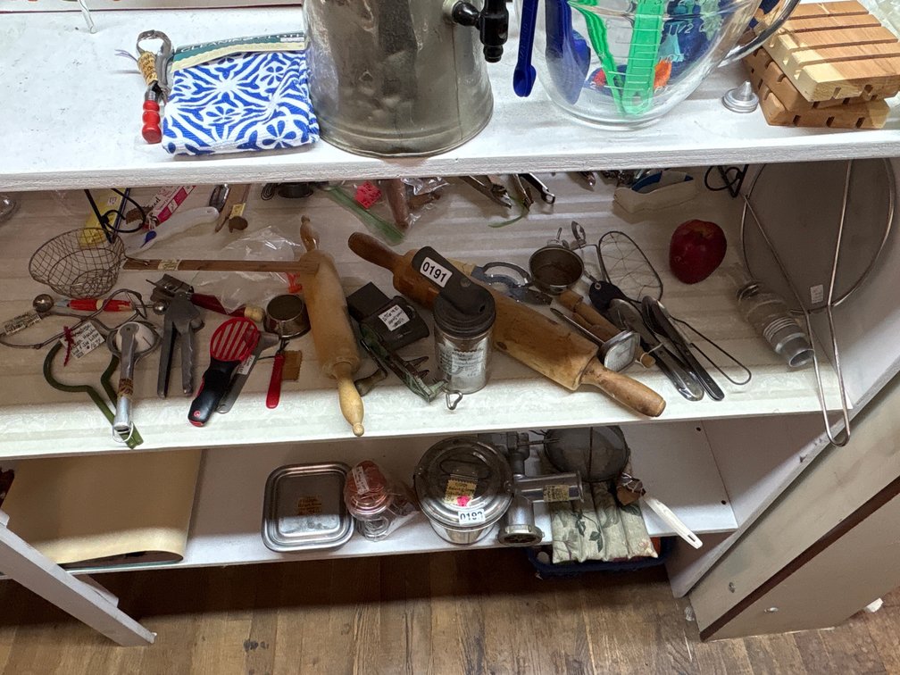 LOT OF VARIOUS VINTAGE ITEMS