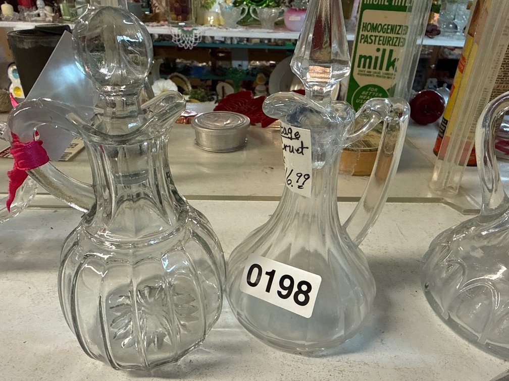 (2) VINTAGE CRUETS