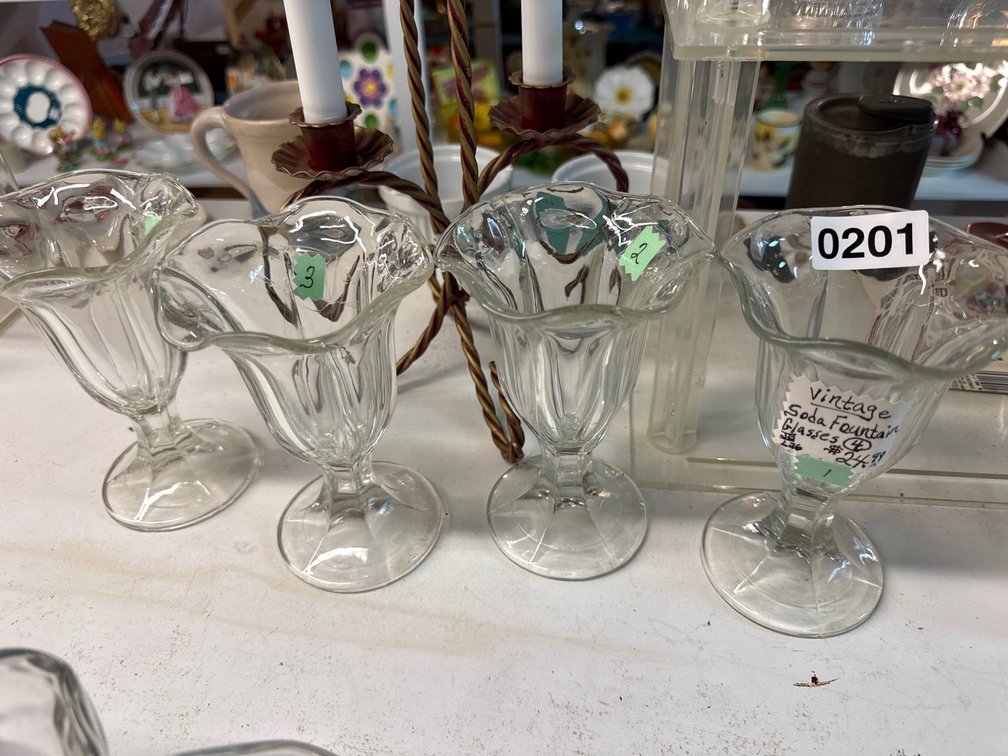 (4) VINTAGE SODA FOUNTAIN GLASSES