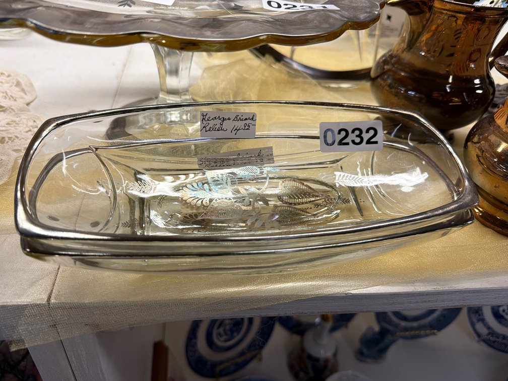 (2) GEORGES BRIARD RELISH DISHES